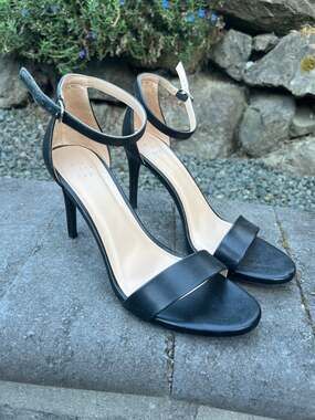 A New Day Black Ankle Strap Stiletto Heels Size 6